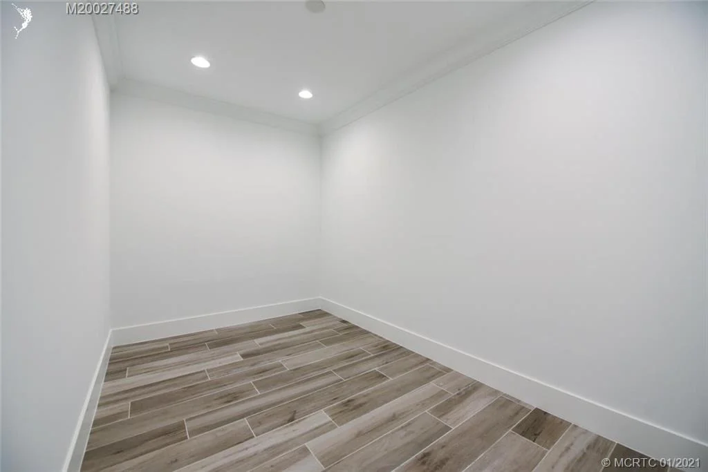 Photo of 2 Pineapple Lane