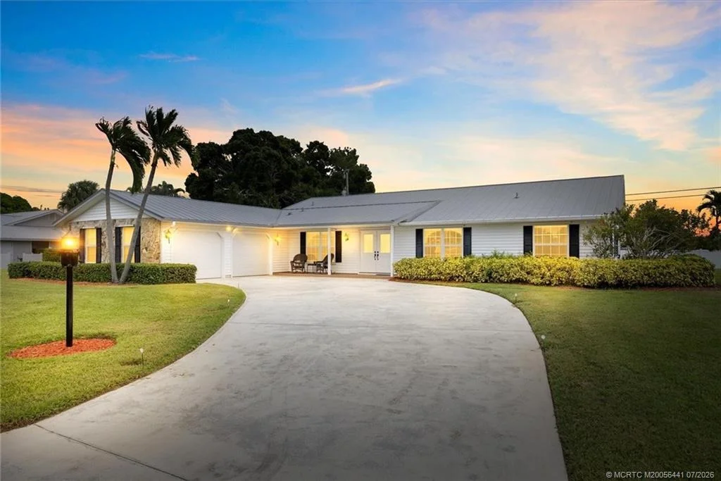 Photo of 2375 NW Cove View