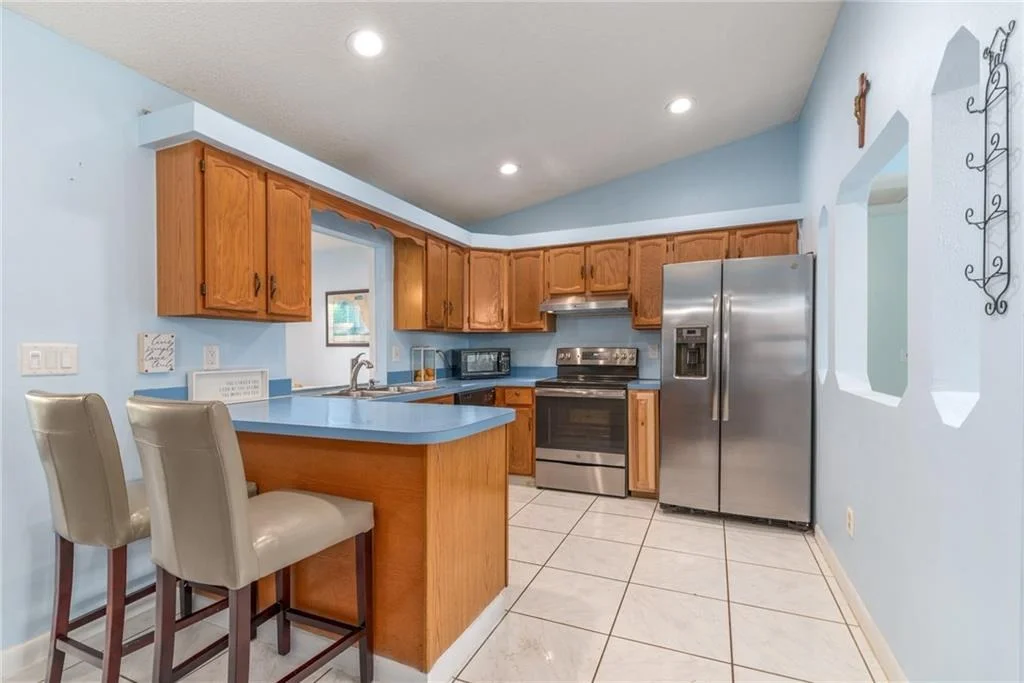 Photo of 710 SE Hibiscus Avenue