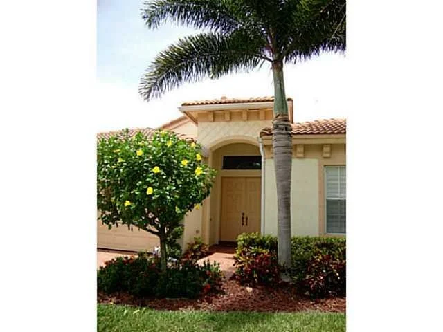 Photo of 1490 SE Legacy Cove Circle