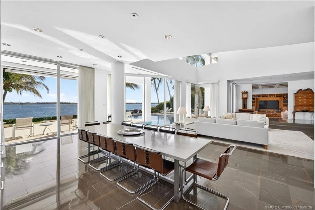 Photo of 7034 SE Harbor Circle