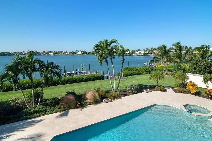 Photo of 6900 SE Harbor Circle