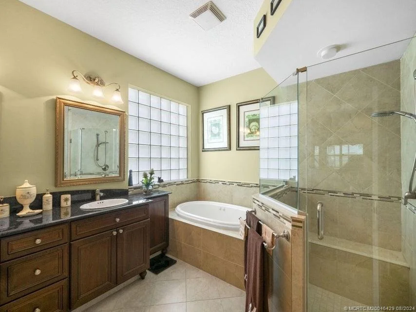 Photo of 7136 SE Twin Oaks Circle