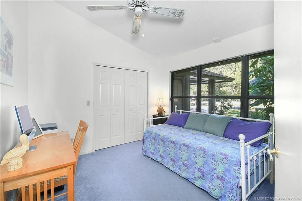 Photo of 8010 SE River Lane