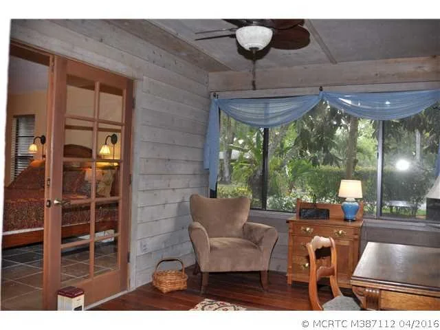 Photo of 1091 SE Buttonwood Circle