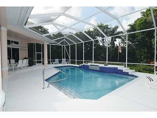 Photo of 330 SE SAINT LUCIE Boulevard