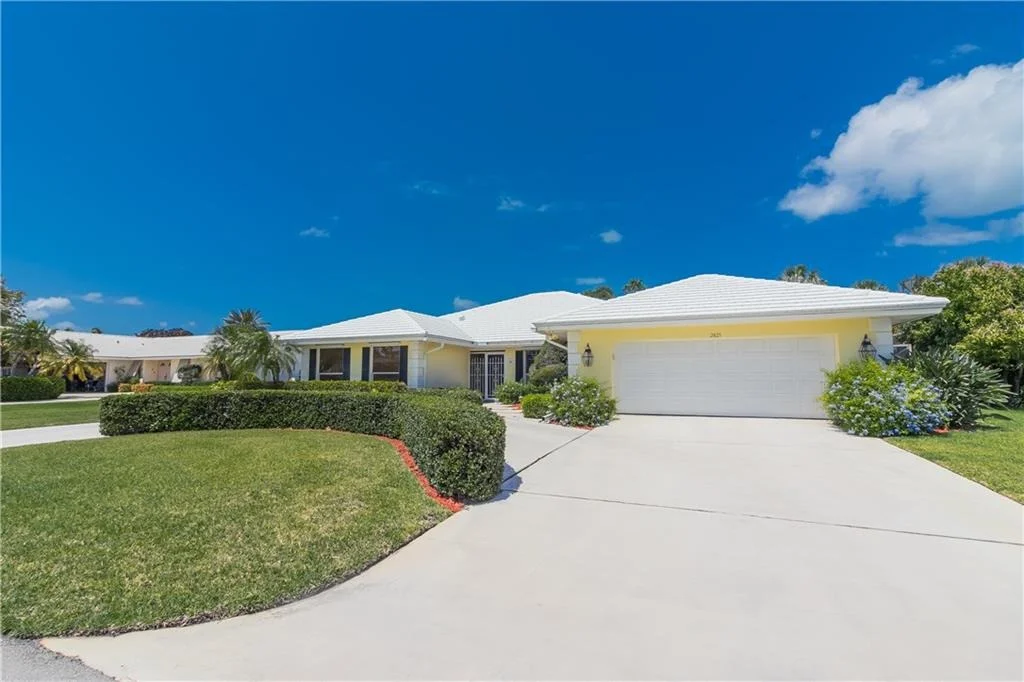 Photo of 2821 SE Fairway W