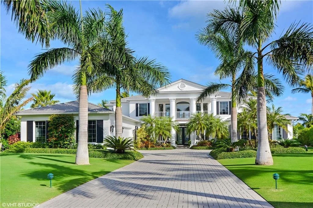 Photo of 7000 SE Harbor Circle