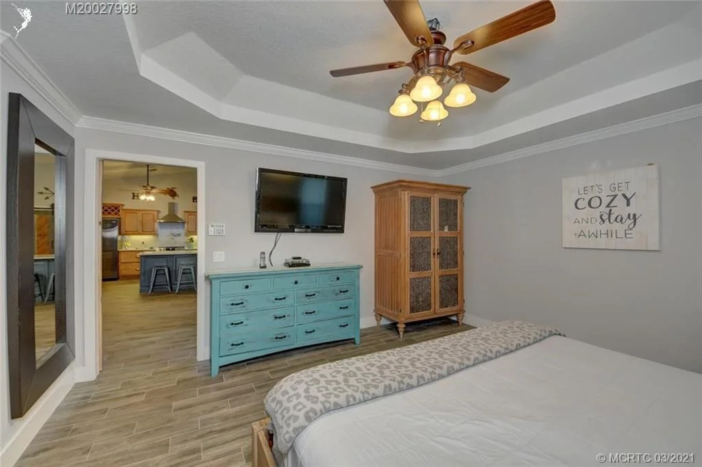 Photo of 320 SE Pelican Drive