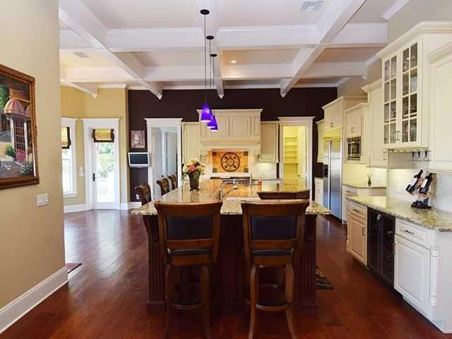 Photo of 2090 NW PINE TREE Way