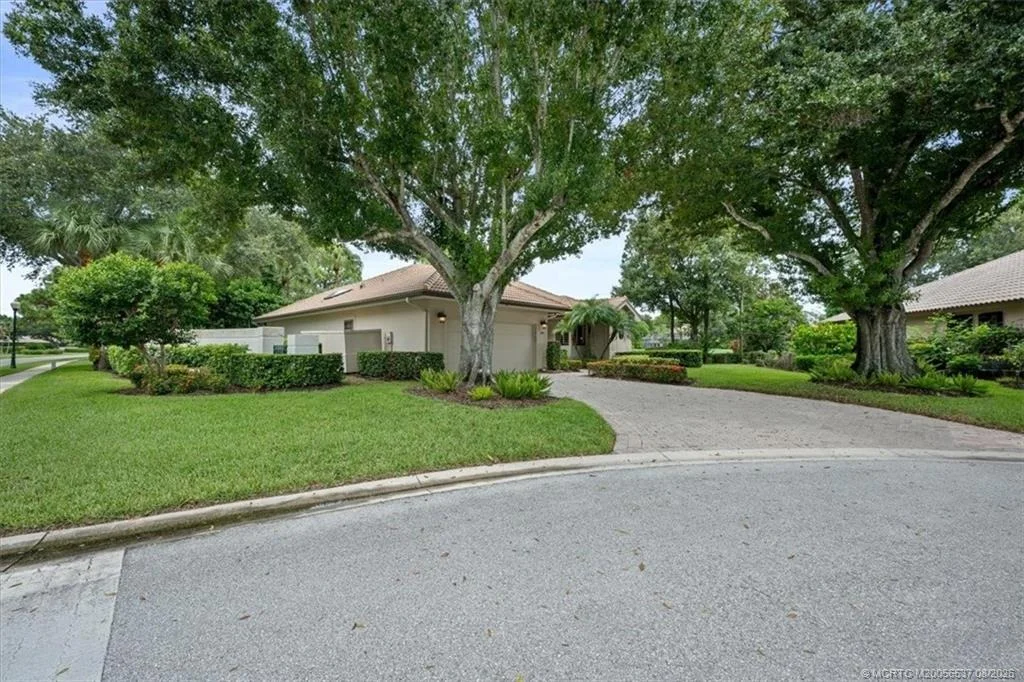 Photo of 3378 SE Cambridge Drive