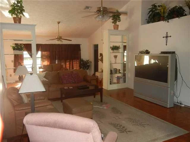 Photo of 1150 SE Buttonwood Circle