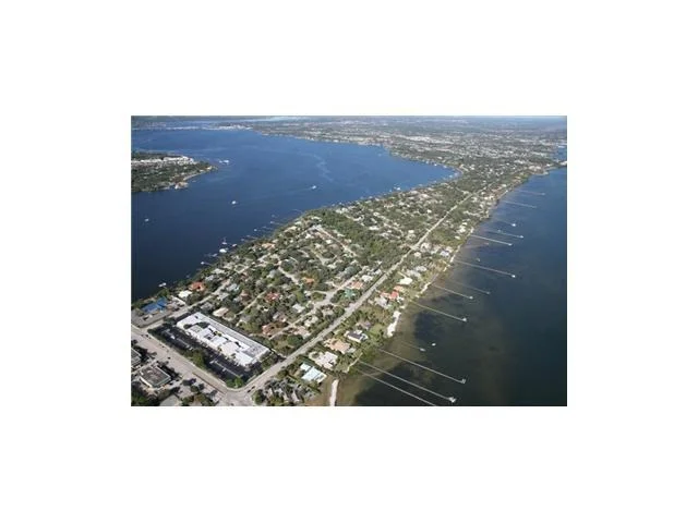 Photo of 9 NE Lofting Way