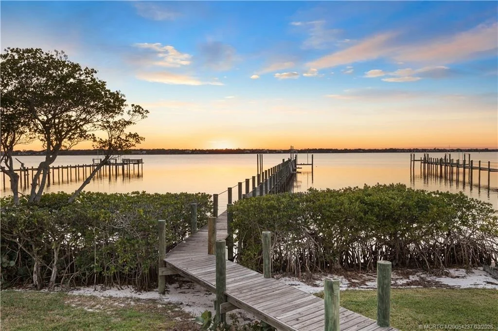 Photo of 1912 NW Cove Circle