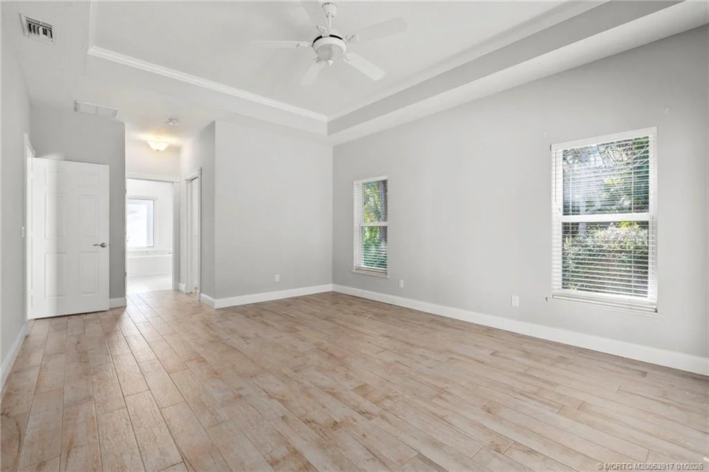 Photo of 449 SE Southwood Trail