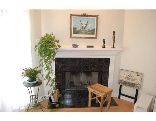 Photo of 201 SE MARTIN Avenue