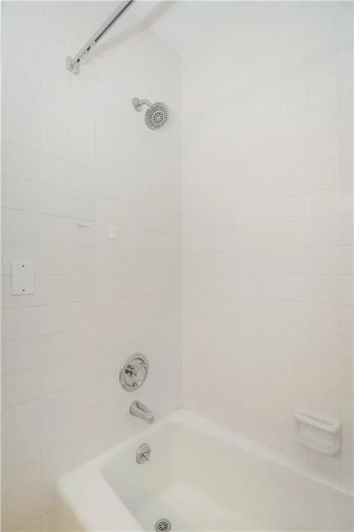 Photo of 309 SE Pelican Drive