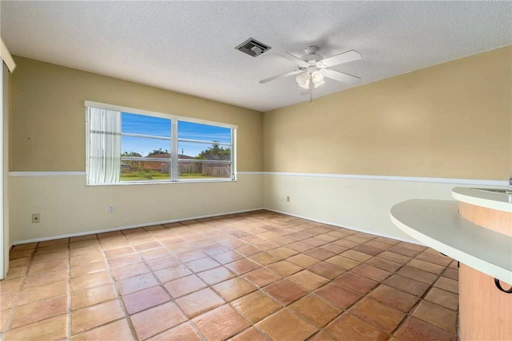 Photo of 1523 NW Spruce Ridge Drive