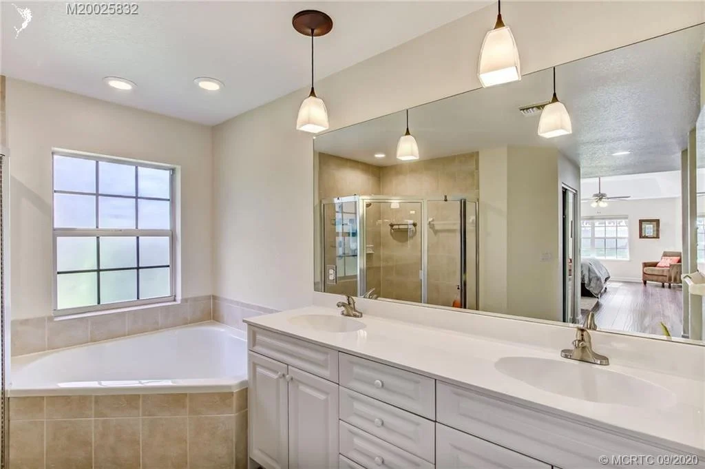 Photo of 3792 SE Fairway W