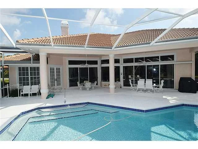 Photo of 330 SE SAINT LUCIE Boulevard