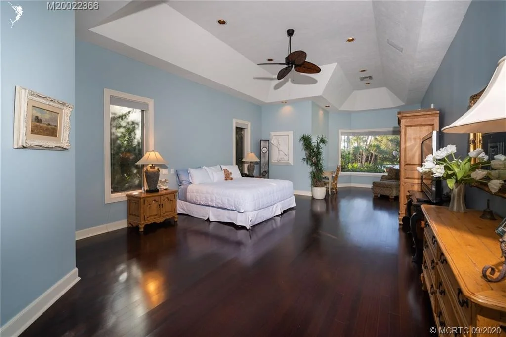 Photo of 6979 SE Harbor Circle