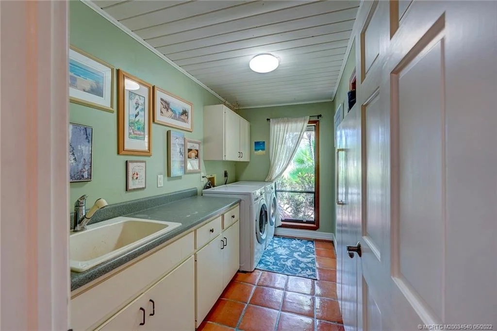 Photo of 3890 SE Quanset Terrace