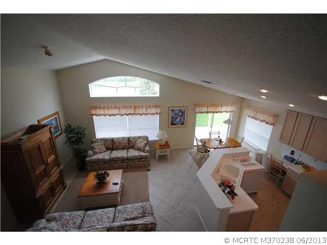Photo of 7075 SE Twin Oaks Circle