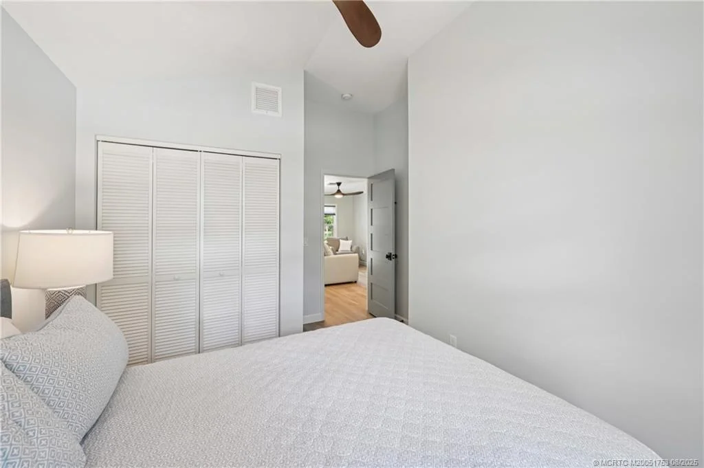 Photo of 200 SE Pelican Drive