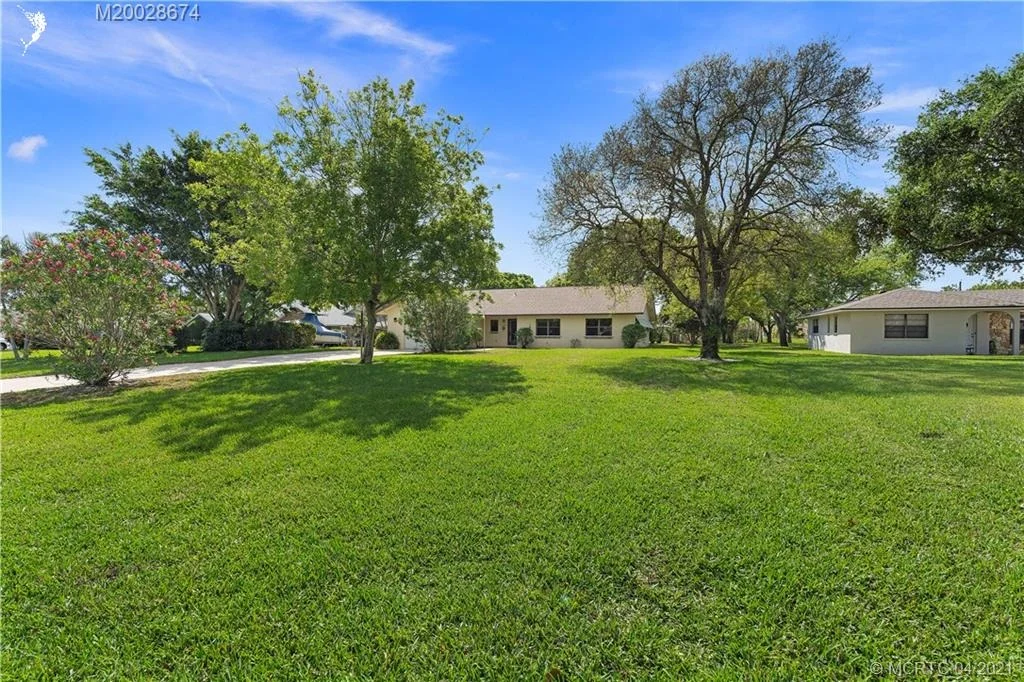 Photo of 5558 SE Major Way