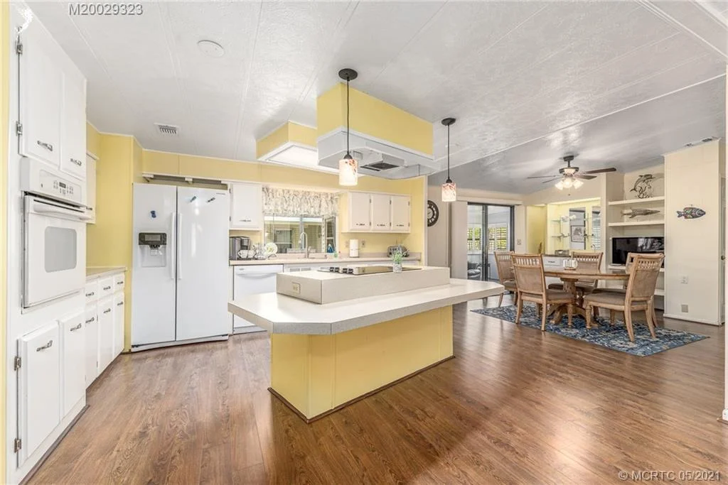 Photo of 2886 SW Thunderbird Trail