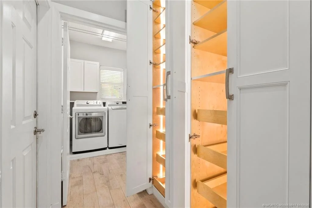 Photo of 449 SE Southwood Trail