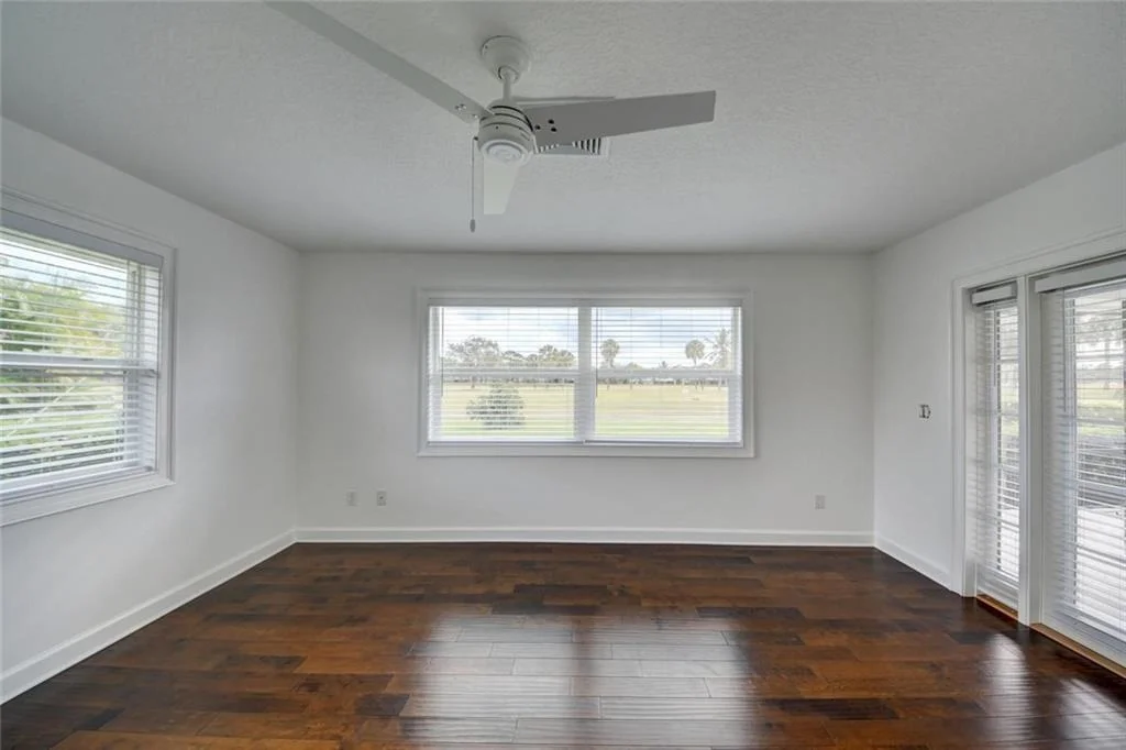 Photo of 3373 SE Fairway East