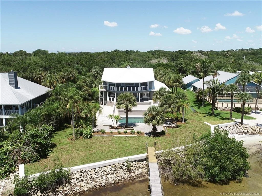 Photo of 114 N Sewalls Point Road