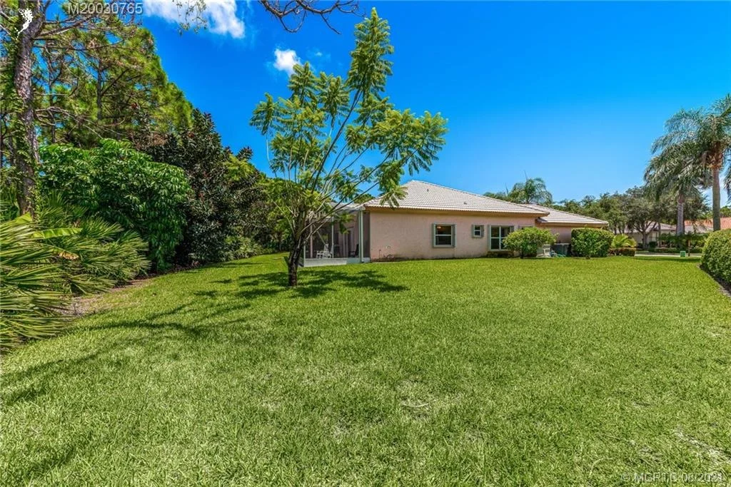 Photo of 6979 SE Cutler Trail