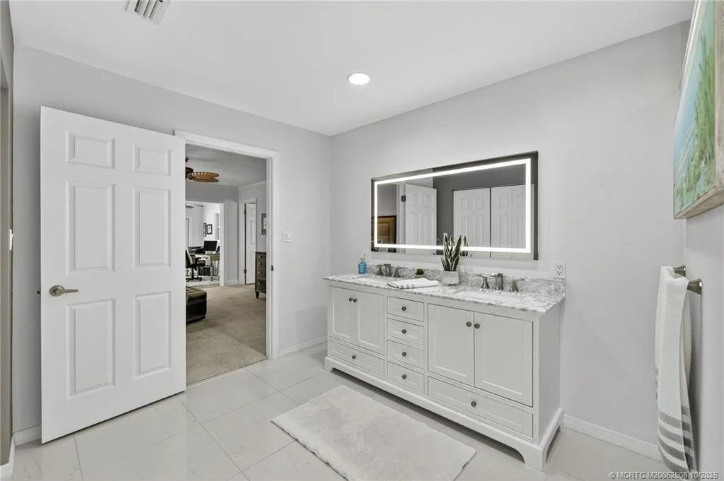 Photo of 3353 SE Fairway E