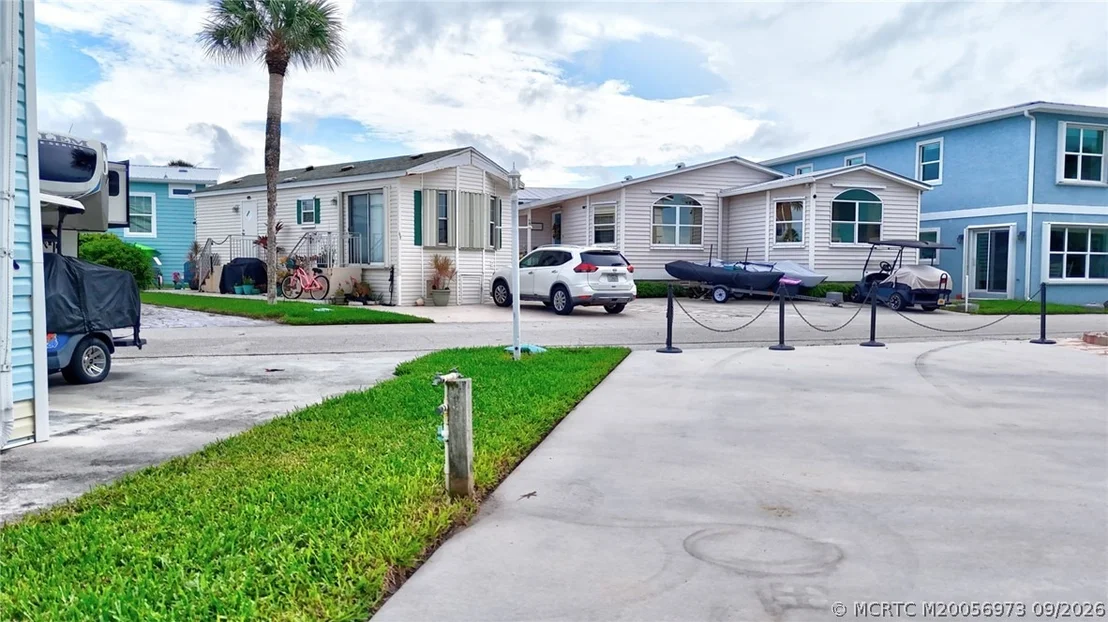 Photo of 5 Nettles Boulevard