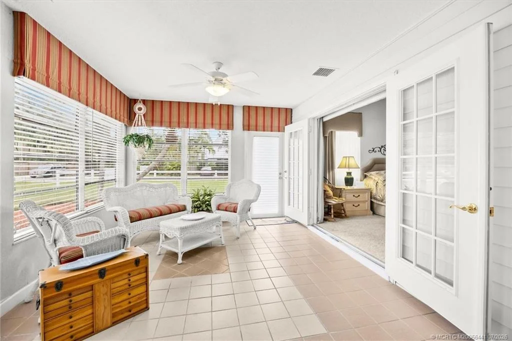 Photo of 2375 NW Cove View