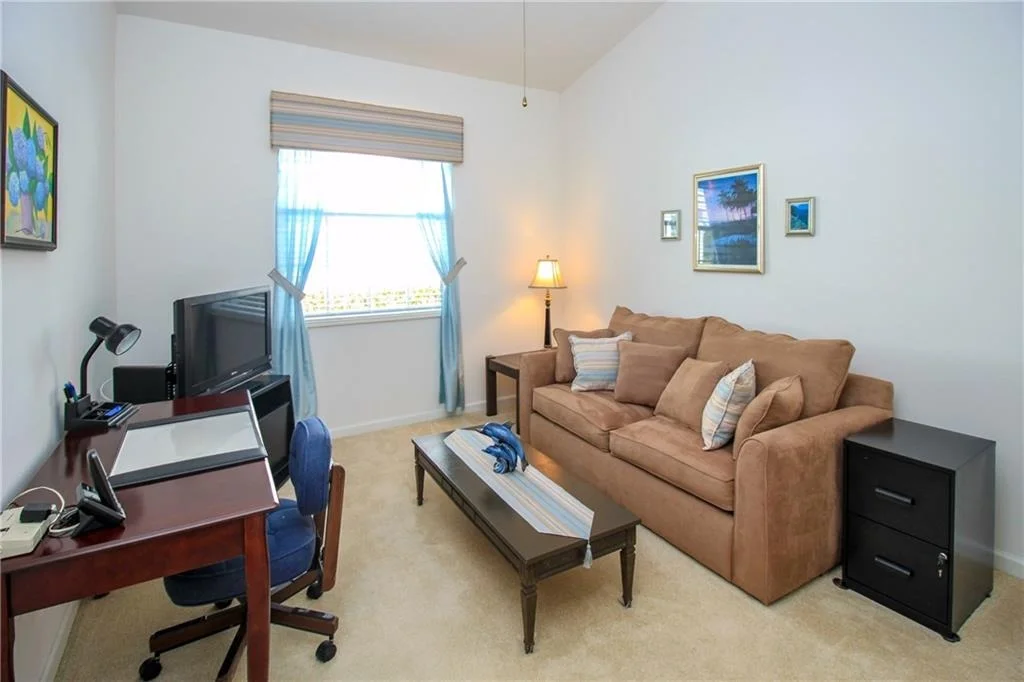 Photo of 631 NW Red Pine Way