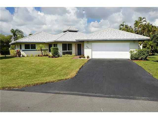 Photo of 3261 SE Court Drive