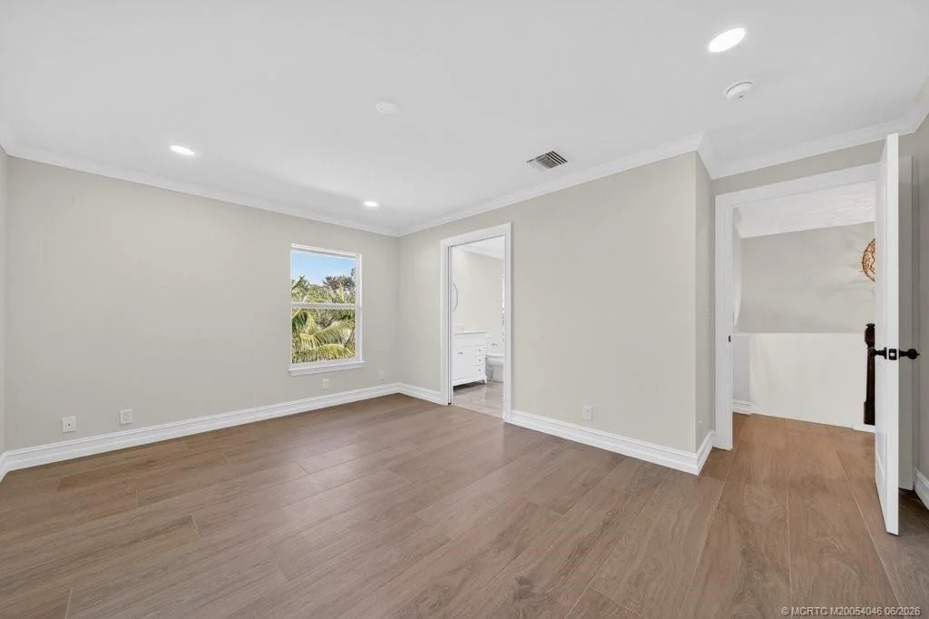 Photo of 37 E High Point Road