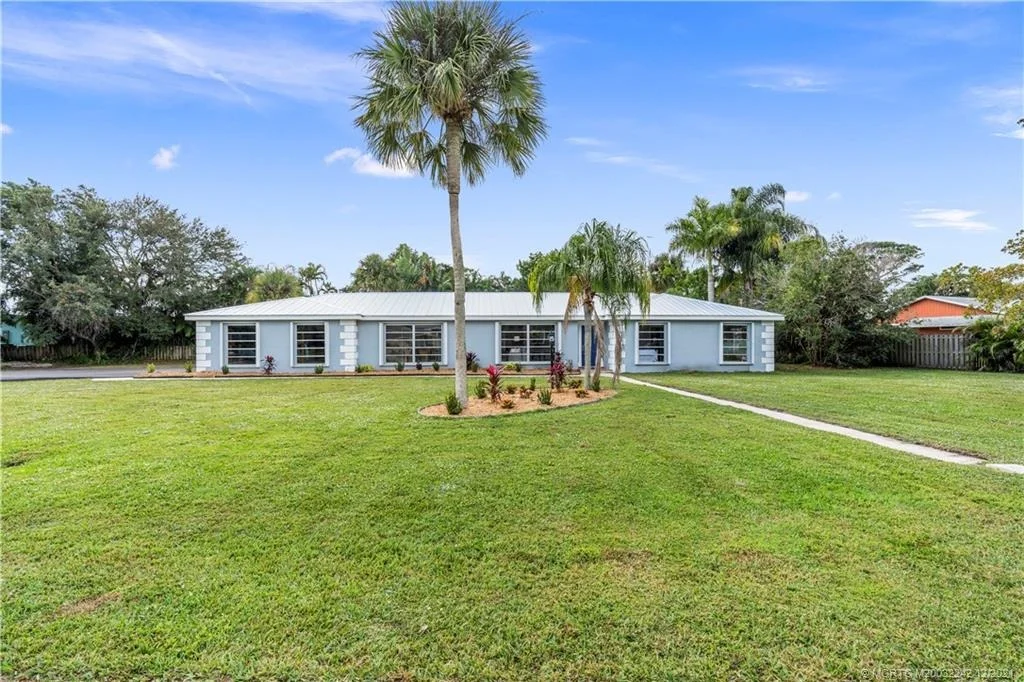 Photo of 693 NW Spruce Ridge Drive