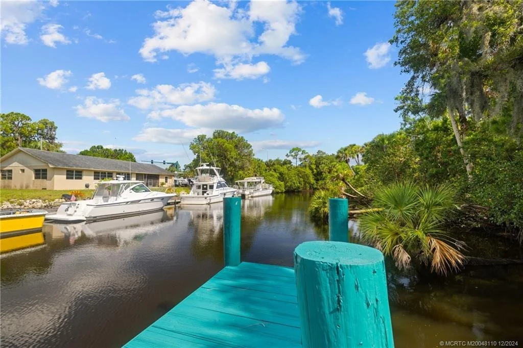 Photo of 275 SW Lost River Road