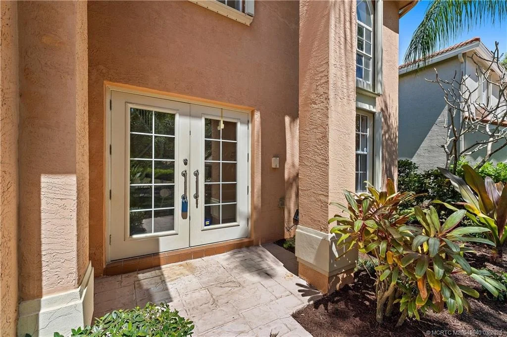 Photo of 1100 Lakeshore Drive