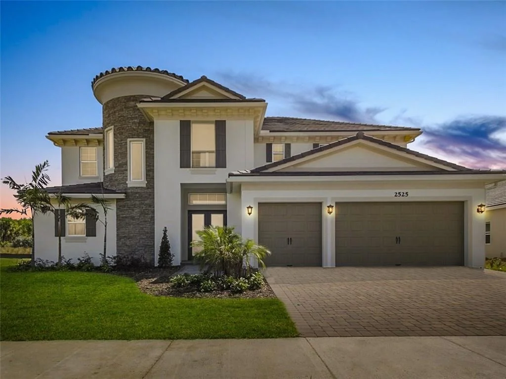 Photo of 2525 NE Evinrude Circle