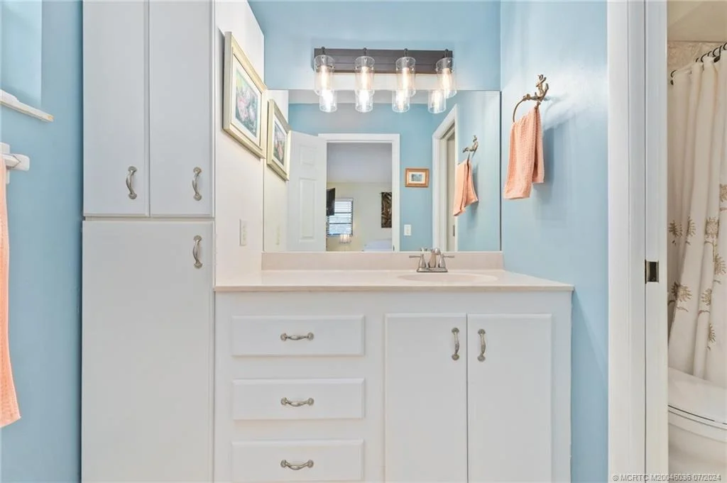Photo of 4429 SE Bayshore Terrace