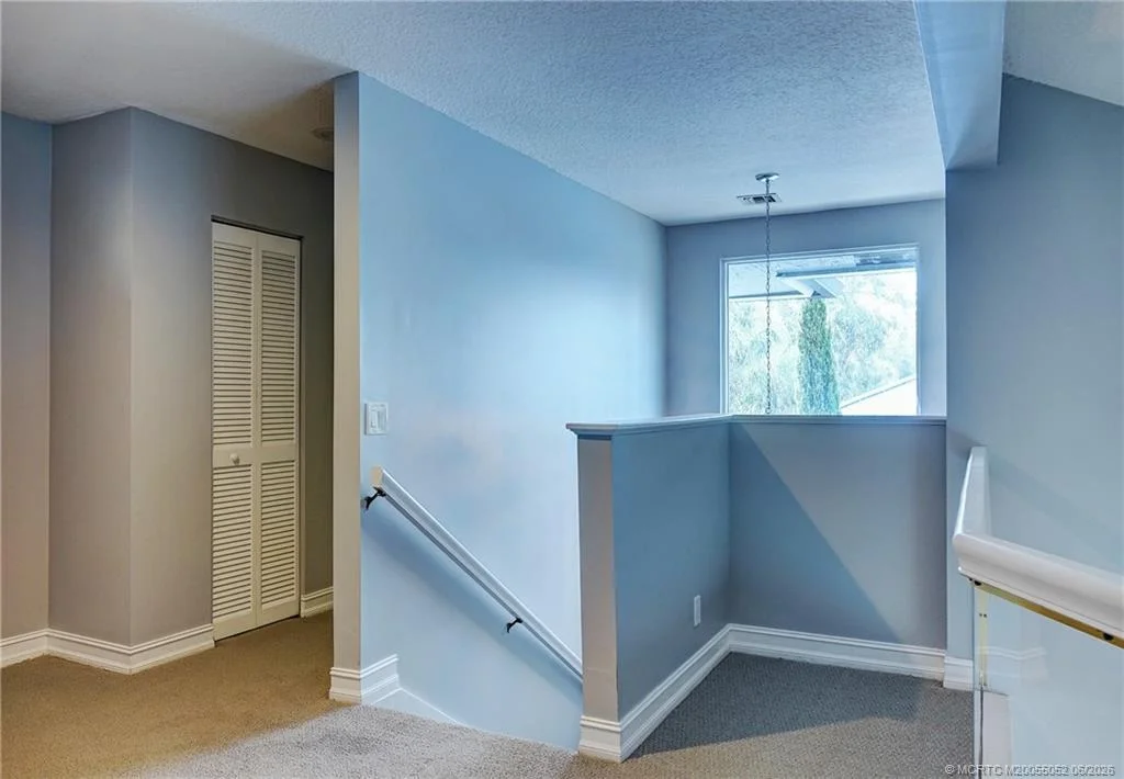 Photo of 18421 Lake Bend Drive