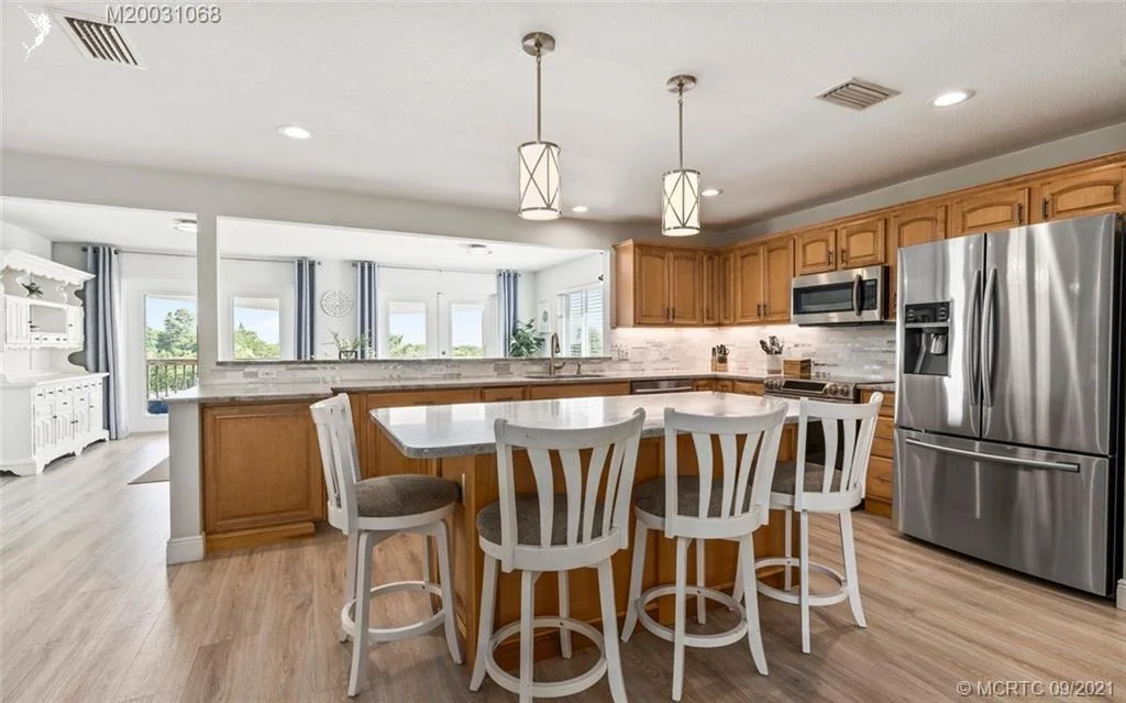 Photo of 1205 NE Oceanview Circle