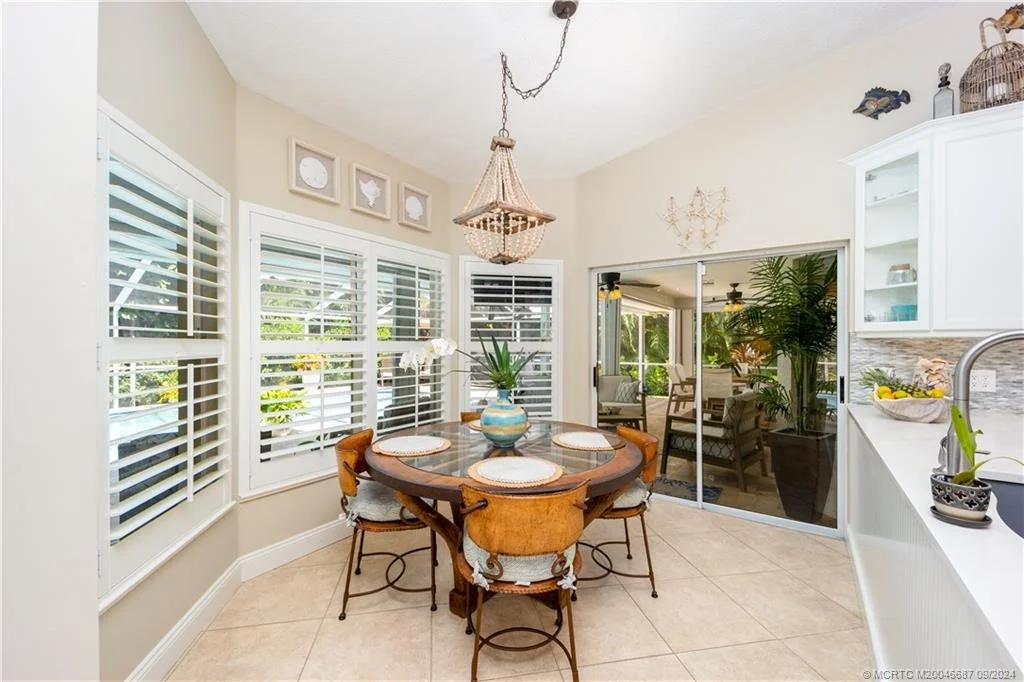 Photo of 6 Pineapple Lane