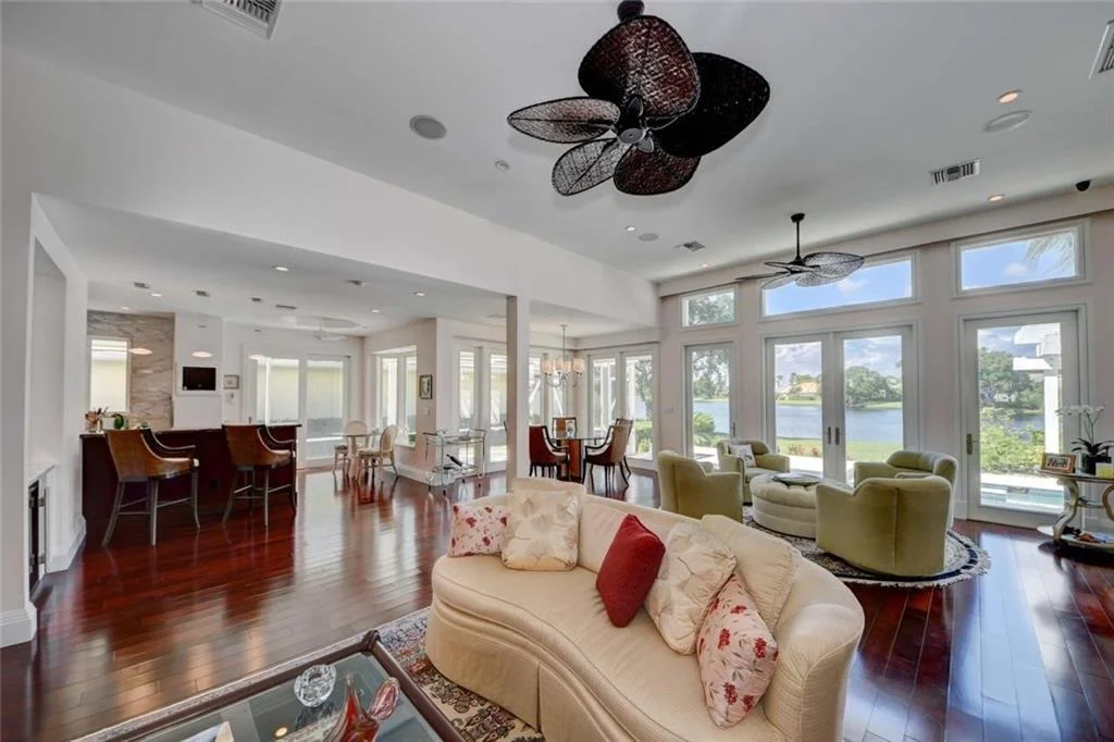 Photo of 3422 SE Cambridge Drive