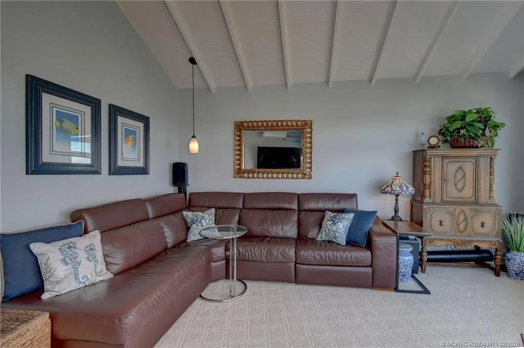 Photo of 2 Nettles Boulevard